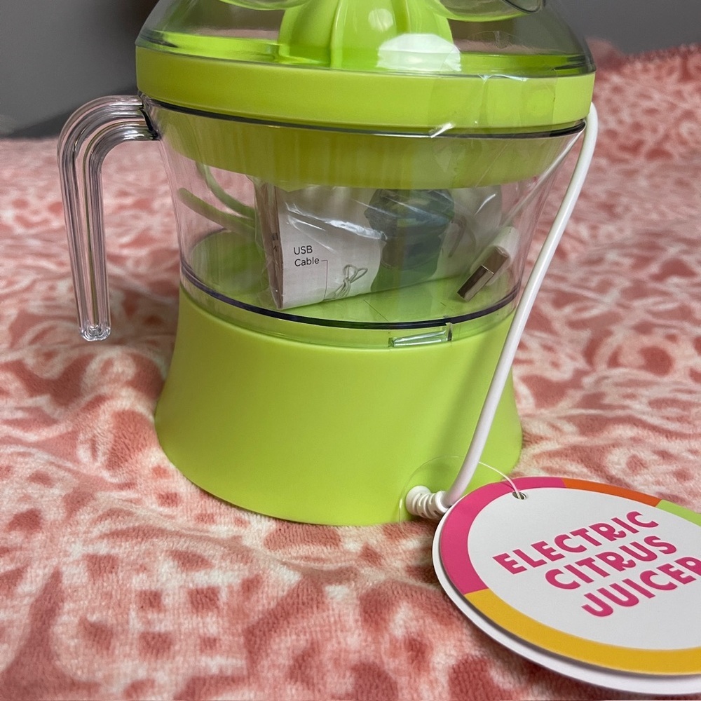 Electric Citrus Juicer - Green - Picture 2 of 5